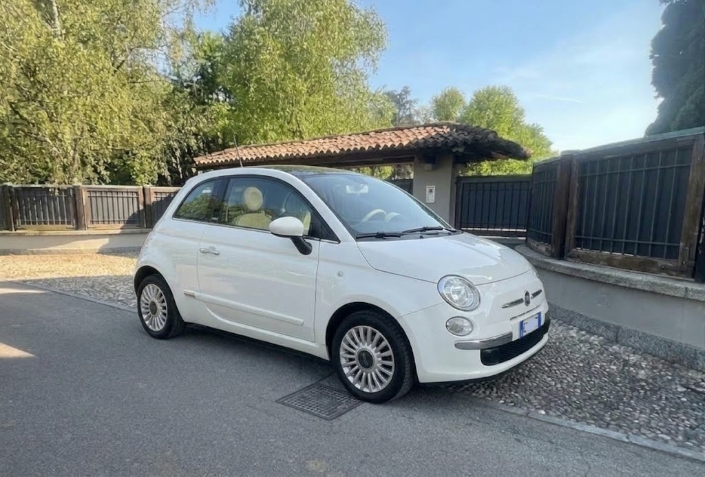 Noleggio Auto Fiat 500 - Noleggiami